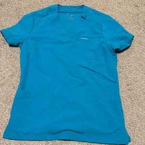 Jaanuu Women's scrub top GUC